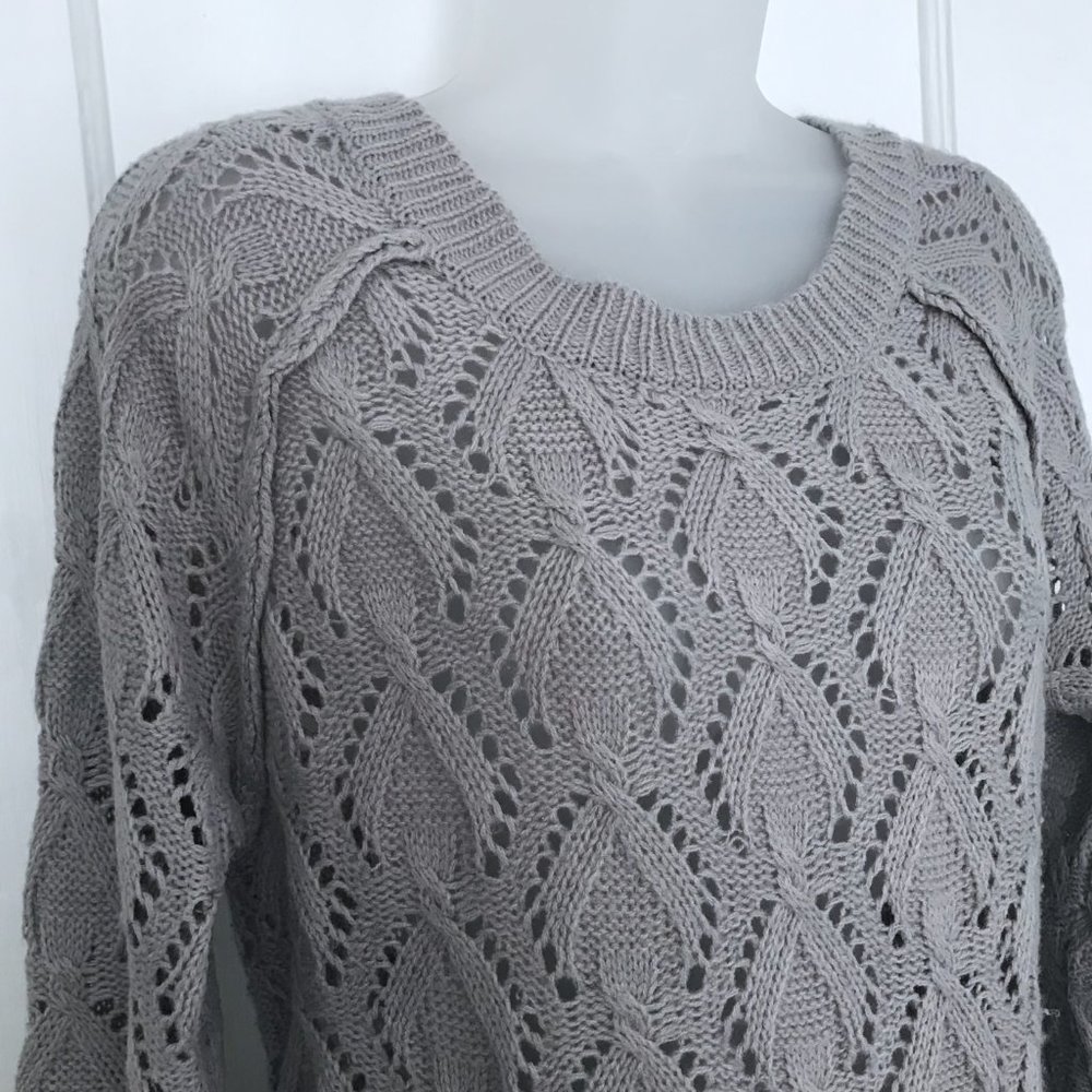 Grey Pointelle Sweater Sz L - Picture 2 of 9